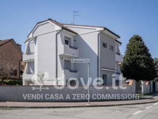 Villa a schiera in vendita a occhiobello via enrico berlinguer, 80
