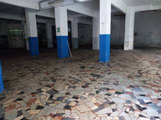 Garage in vendita a genova via giulio tanini