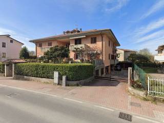 Garage in vendita a sirmione via san martino della battaglia