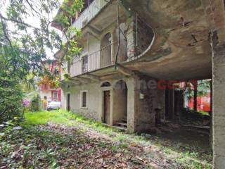 Rustico in vendita a lesa via campagna
