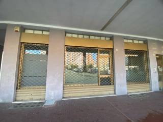 Negozio in affitto a borgaro torinese via lussemburgo, 13
