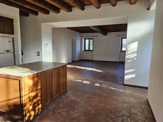 Appartamento in vendita ad azzano san paolo via cascina portico