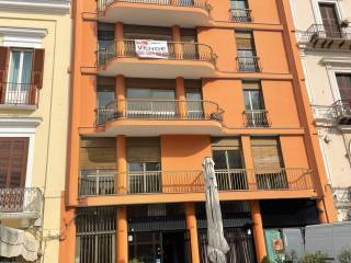Appartamento in vendita a bari corso vittorio emanuele, 107