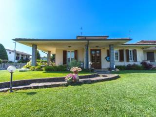 Villa bifamiliare in vendita a spino d'adda via galileo galilei, 1