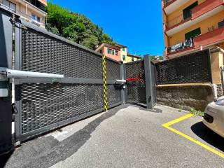 Garage in vendita a genova via piacenza, 185