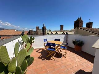 Appartamento in vendita ad albenga via medaglie d'oro