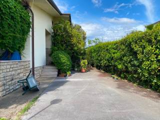 Villa in vendita a forte dei marmi via francesco carrara, 8