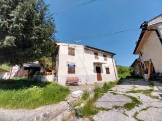 Rustico in vendita a caprino veronese località moie