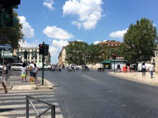 Negozio in affitto a roma via tomacelli