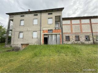Casa indipendente in vendita a neviano degli arduini strada la villa bazzano