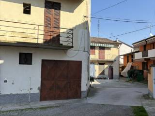 Rustico in vendita a soresina via leonardo da vinci, 4