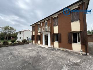 Casa indipendente in vendita a villadose villadose, via attilio aurelio rizzo