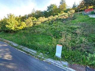 Terreno residenziale all'asta a cingoli via trentavisi, n. snc