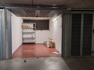 Garage in vendita a milano via filippo palizzi, 119