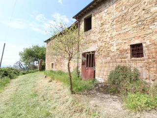 Rustico in vendita a larciano via s. barontana