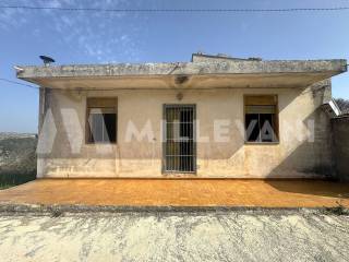 Casa indipendente in vendita a ragusa via giuseppe toniolo