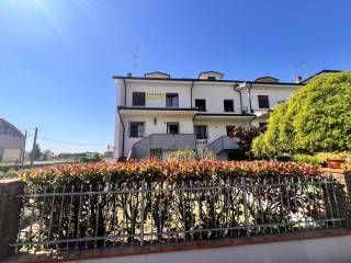 Villa a schiera in vendita a bondeno via gorizia, 32