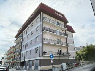 Appartamento in vendita a vasto via euripide, 65