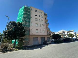 Appartamento in vendita ad albenga via sempione, 11