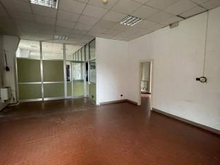 Negozio in affitto a casalecchio di reno via del lavoro