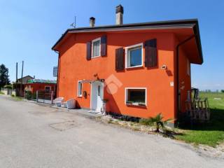Villa in vendita a lignano sabbiadoro viale gorizia, 35