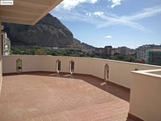 Appartamento in affitto a palermo piazza leoni, 49