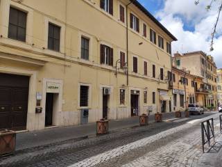 Negozio in affitto ad albano laziale via camillo benso di cavour