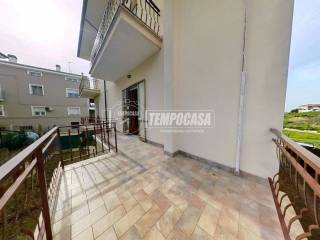 Appartamento in vendita a monte urano via grecia