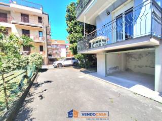 Garage in vendita a pietra ligure viale della repubblica, 138