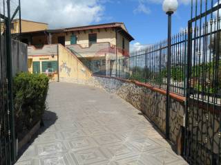 Villa bifamiliare in vendita a caltanissetta contrada tucarbo, 22