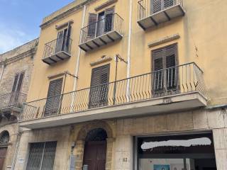 Intero stabile in in vendita da privato a castelvetrano via giuseppe garibaldi, 61