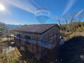 Villa in vendita a caiazzo località cesine