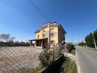 Casa indipendente in vendita a basiliano via indipendenza, 31