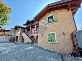 Villa in vendita a gorizia via del cotonificio, 5