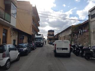Negozio in affitto a messina via don blasco, 7