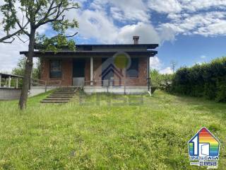 Villa in vendita a chieve via casaletto