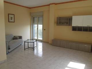 Appartamento in affitto a belpasso via casalini, 9
