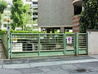 Garage in vendita a torino via don giovanni bosco, 96