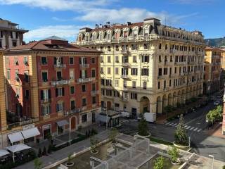 Appartamento in vendita a la spezia via massimo d'azeglio