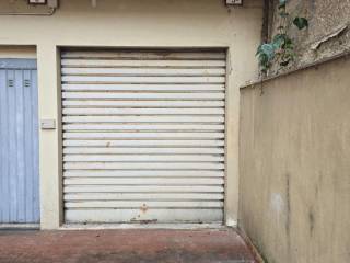 Garage in vendita a macerata via cassiano da fabriano