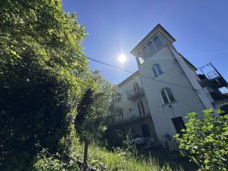 Villa bifamiliare in vendita a la spezia via dei colli