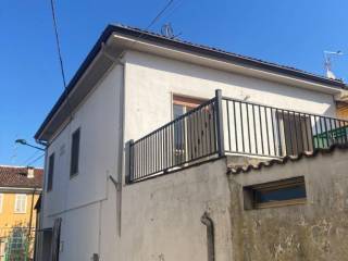 Casa indipendente in vendita a casale monferrato via maestra, 103