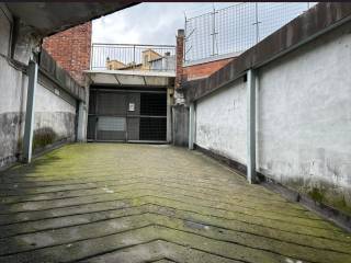 Garage in vendita a torino via pier dionigi pinelli, 53/a