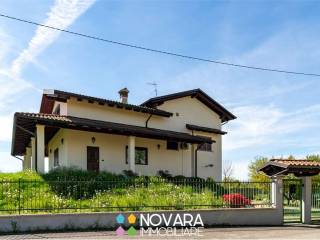 Villa in vendita a carpignano sesia via caduti di kindu e nassiryia, 15