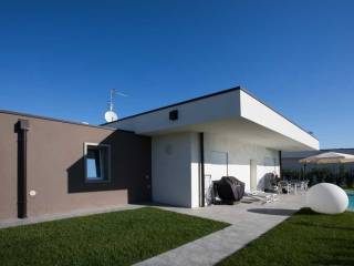 Villa in vendita a castelnuovo del garda via degli studi, 2