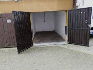 Garage in vendita a bologna via bruno monterumici, 4