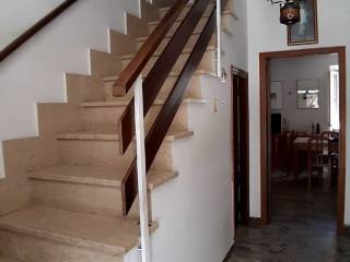 Casa indipendente in in vendita da privato a fabriano frazione cacciano, 19a