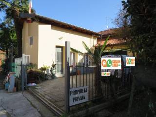 Casa indipendente in vendita a cantù piazza piave