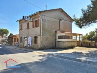 Casale in vendita a potenza picena strada provinciale potentina