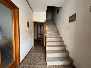 Casa indipendente in vendita a fano via enrico toti